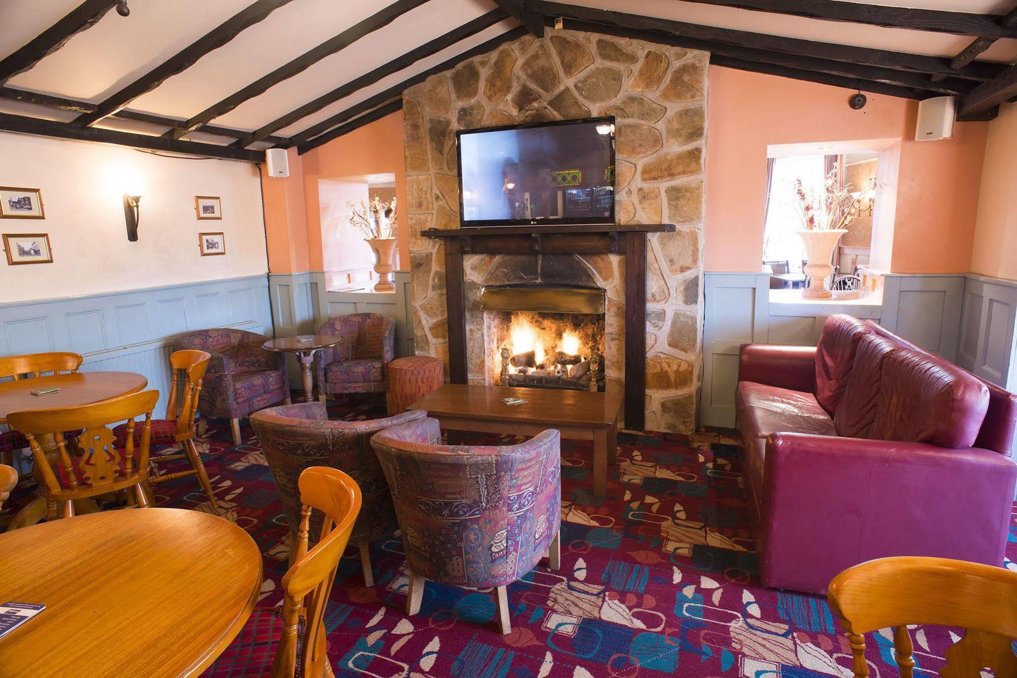 The Highwayman Inn Шептън Малет Екстериор снимка