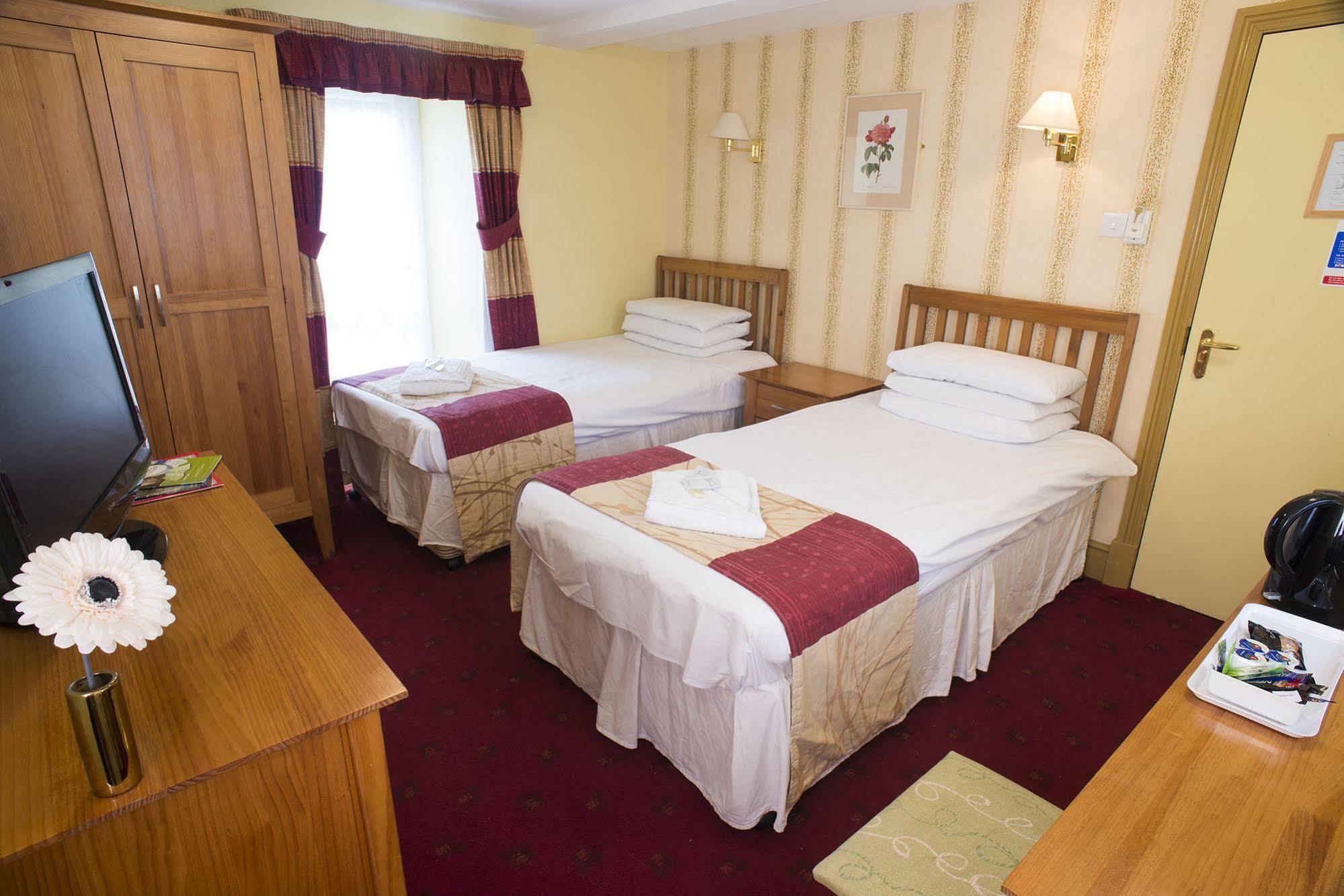 The Highwayman Inn Шептън Малет Екстериор снимка